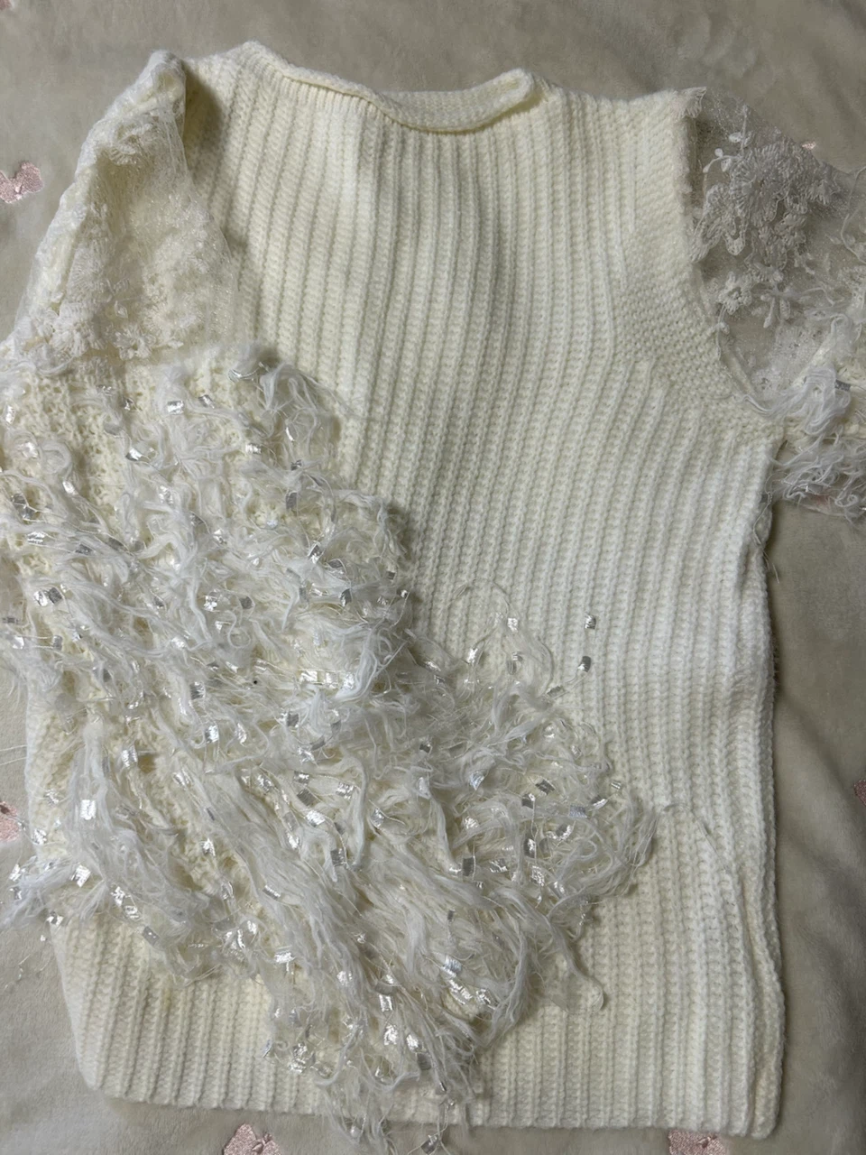 Cream knit sweater with fuzzy overlay and lace sleeves - photo 4