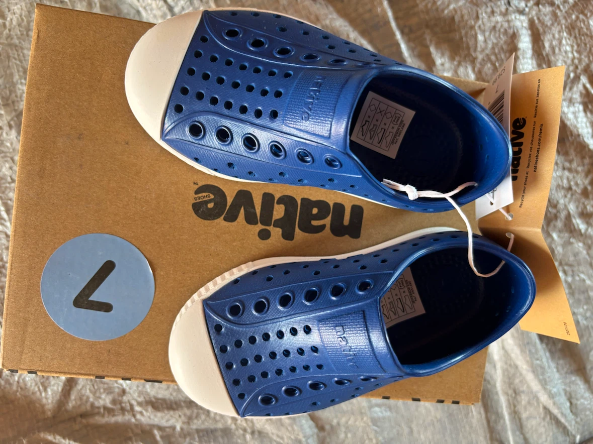 Native Shoes Jefferson Kids Blue Size 7