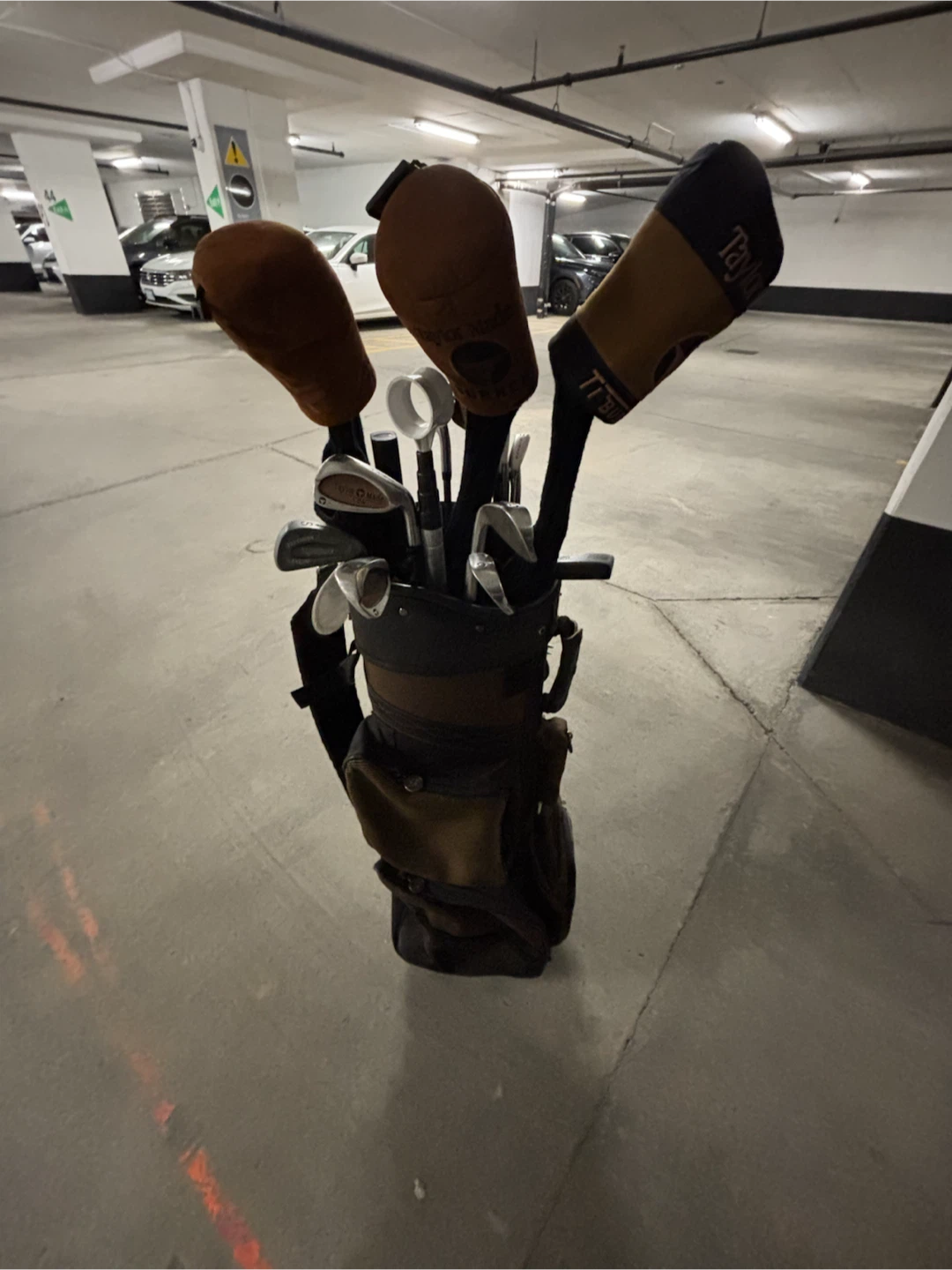 Taylor Made Burner Golf Club Set with Campbell Putter