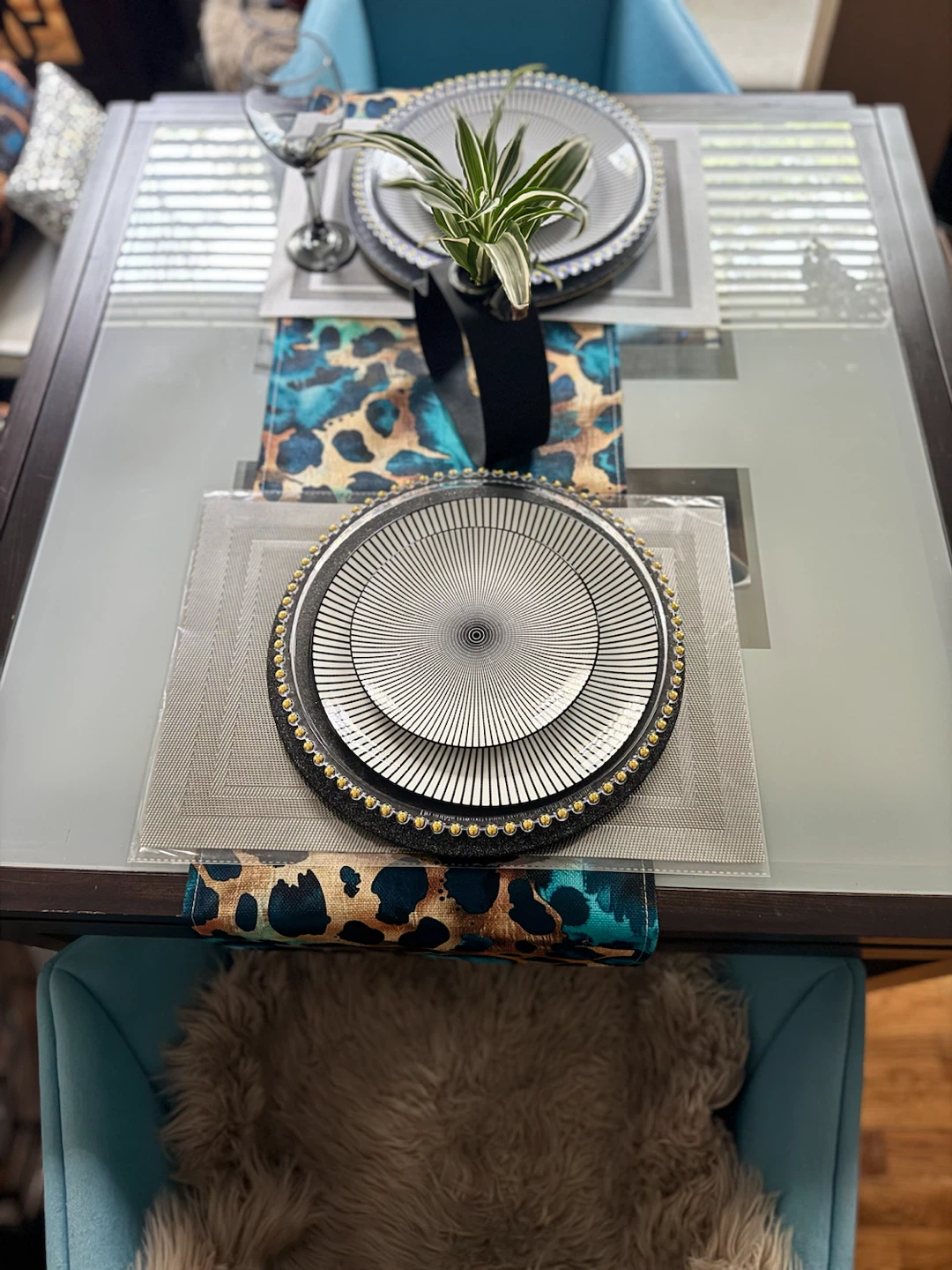 Modern Glass Top Extendable Dining Table ⚽️