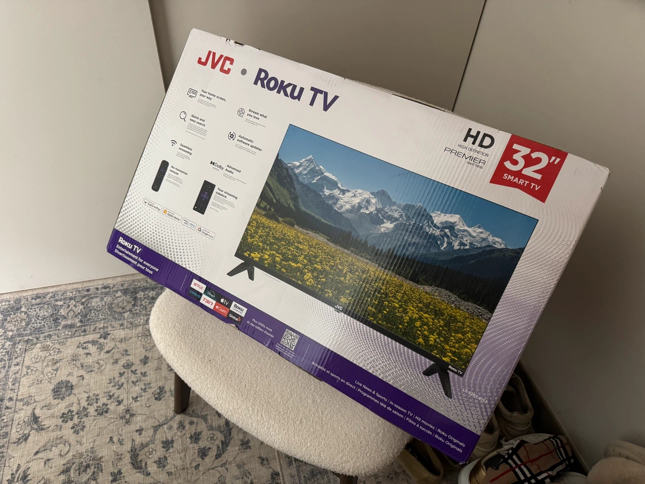 JVC 32" HD Roku Smart TV