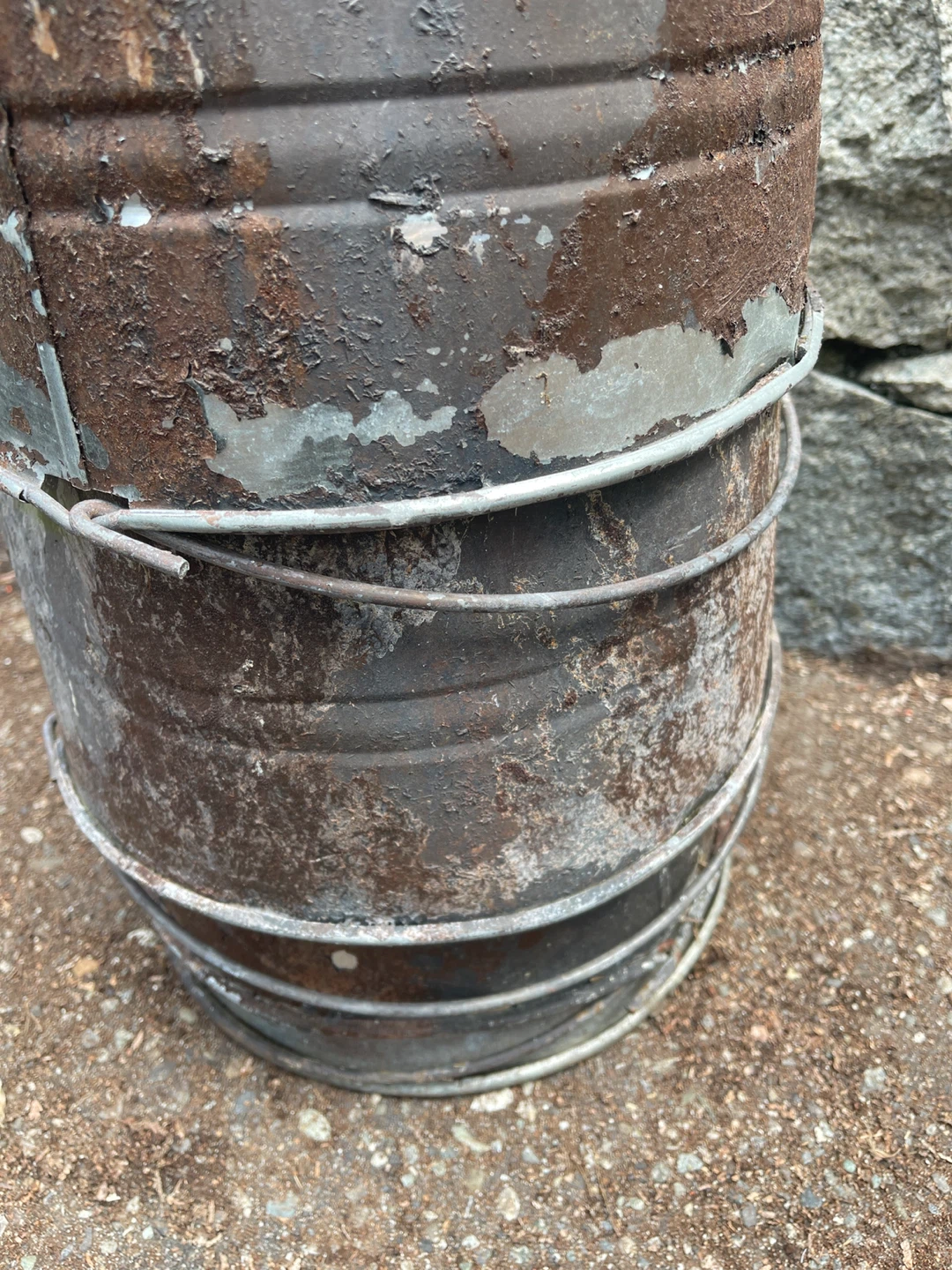 6 Vintage metal buckets - photo 3