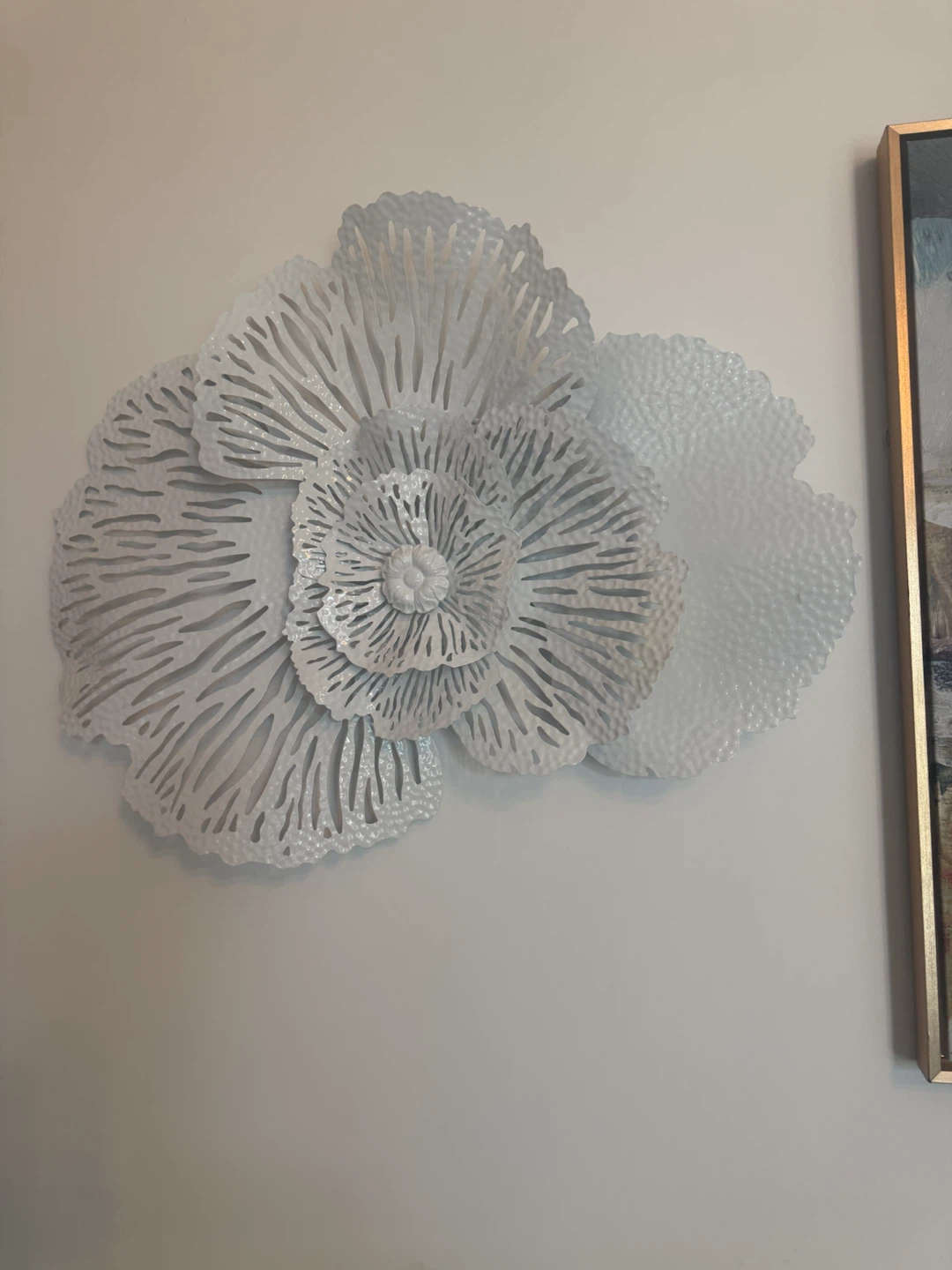 White Metal Flower Wall Art - photo 2