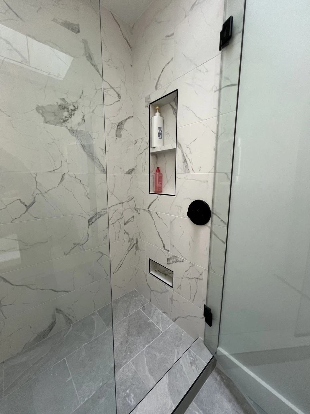 Modern Bathroom Renovation Vanity with Sink and Faucet - photo 2
