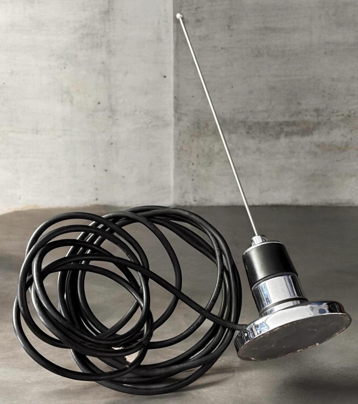 PCTEL Magnetic Mount Antenna