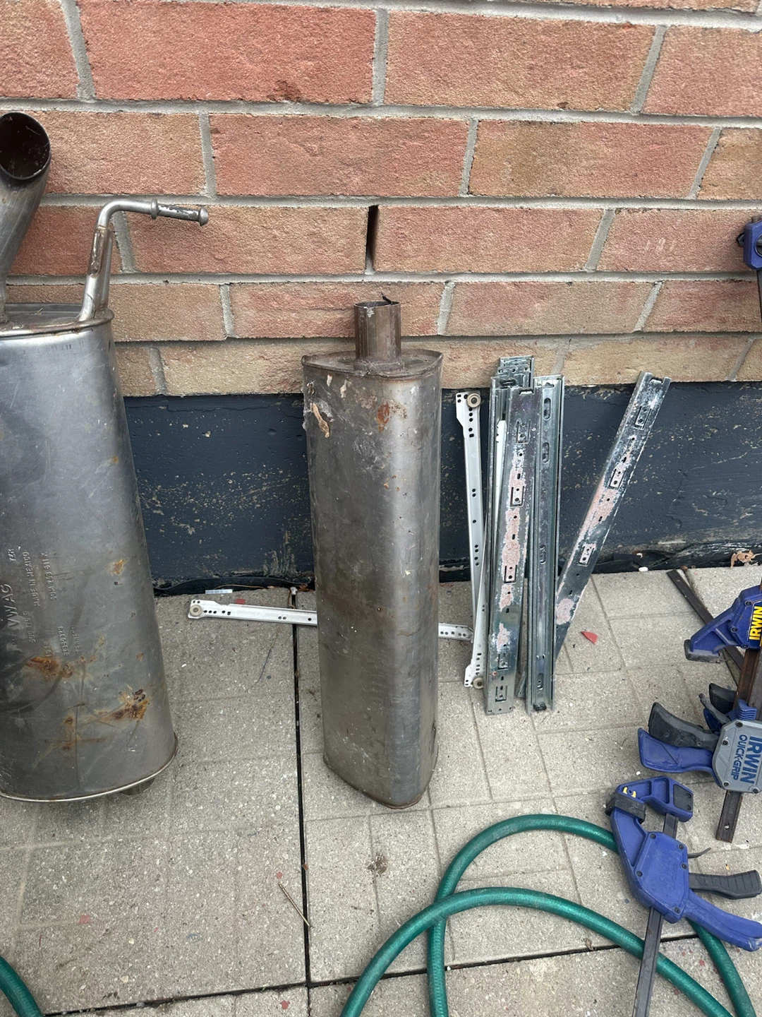 OEM Volkswagen New Beetle Resonator – 50M 253 211 L