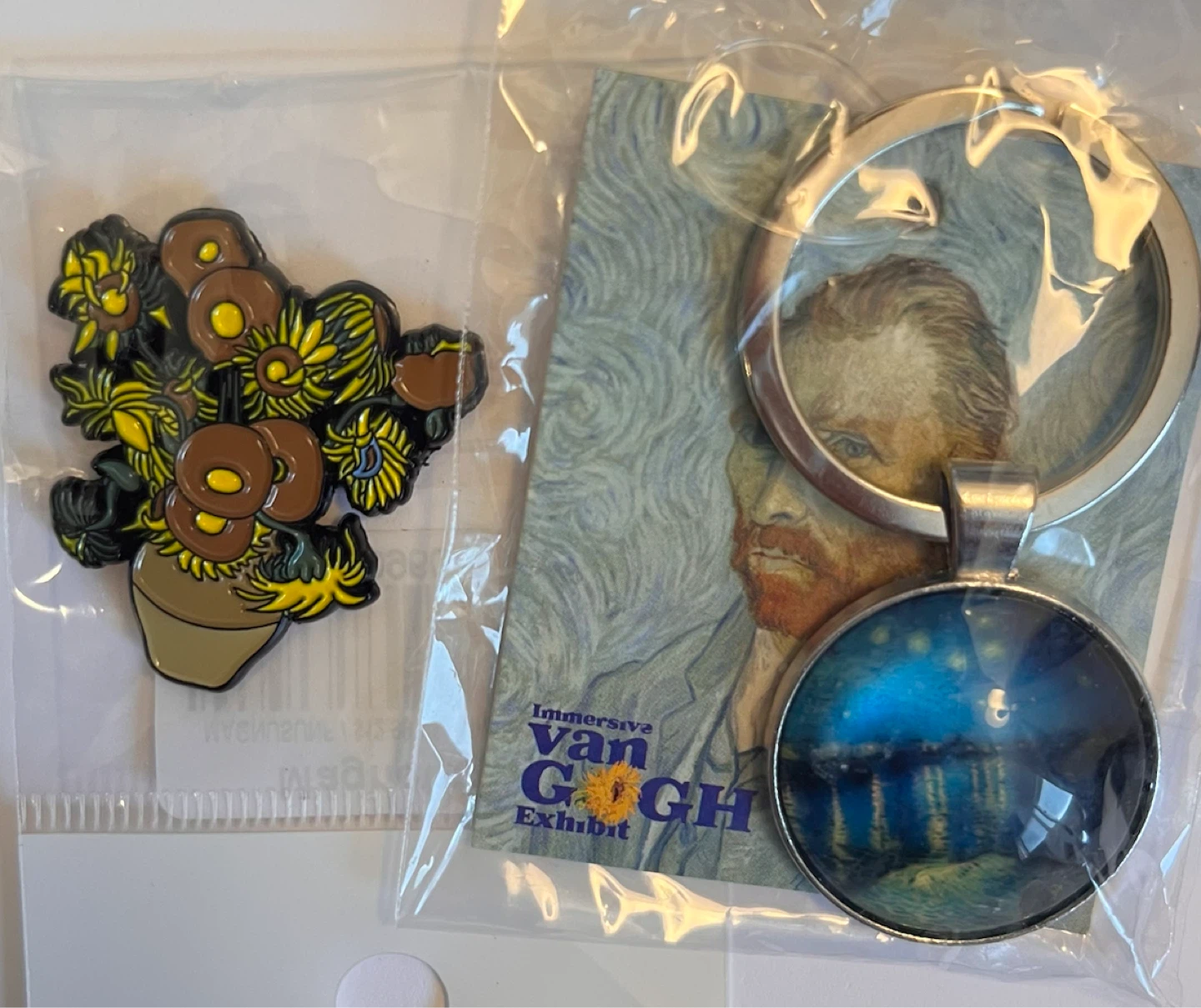 Van Gogh Exhibit Keychain and magnet Set