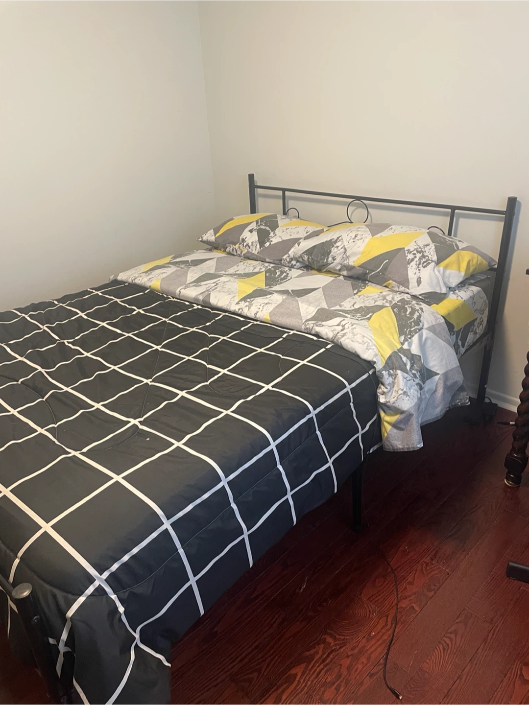 Metal bed frame and full size mattress