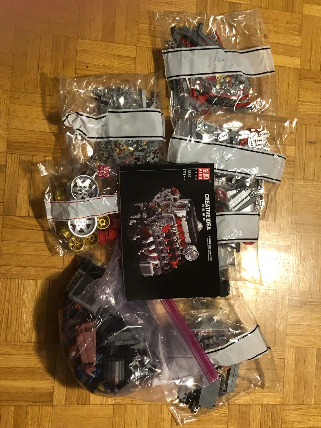 BUILDING KING F40 Supercar V8 Engine Model Kit - photo 3