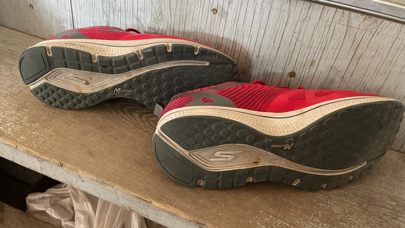 Men’s Skechers Shoes ( Size: 9.5) - photo 2