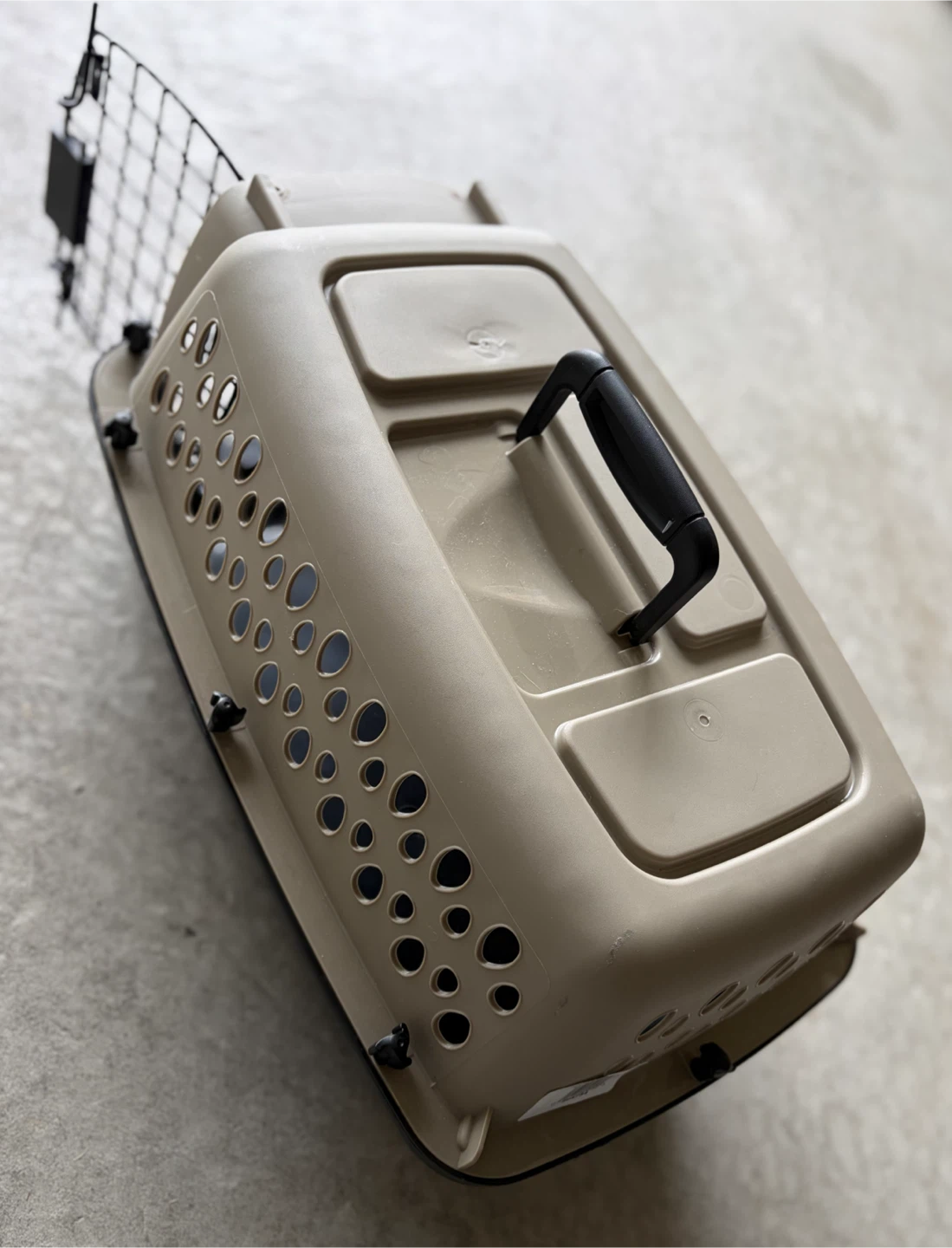Pet Carrier Crate - Small Beige - photo 2