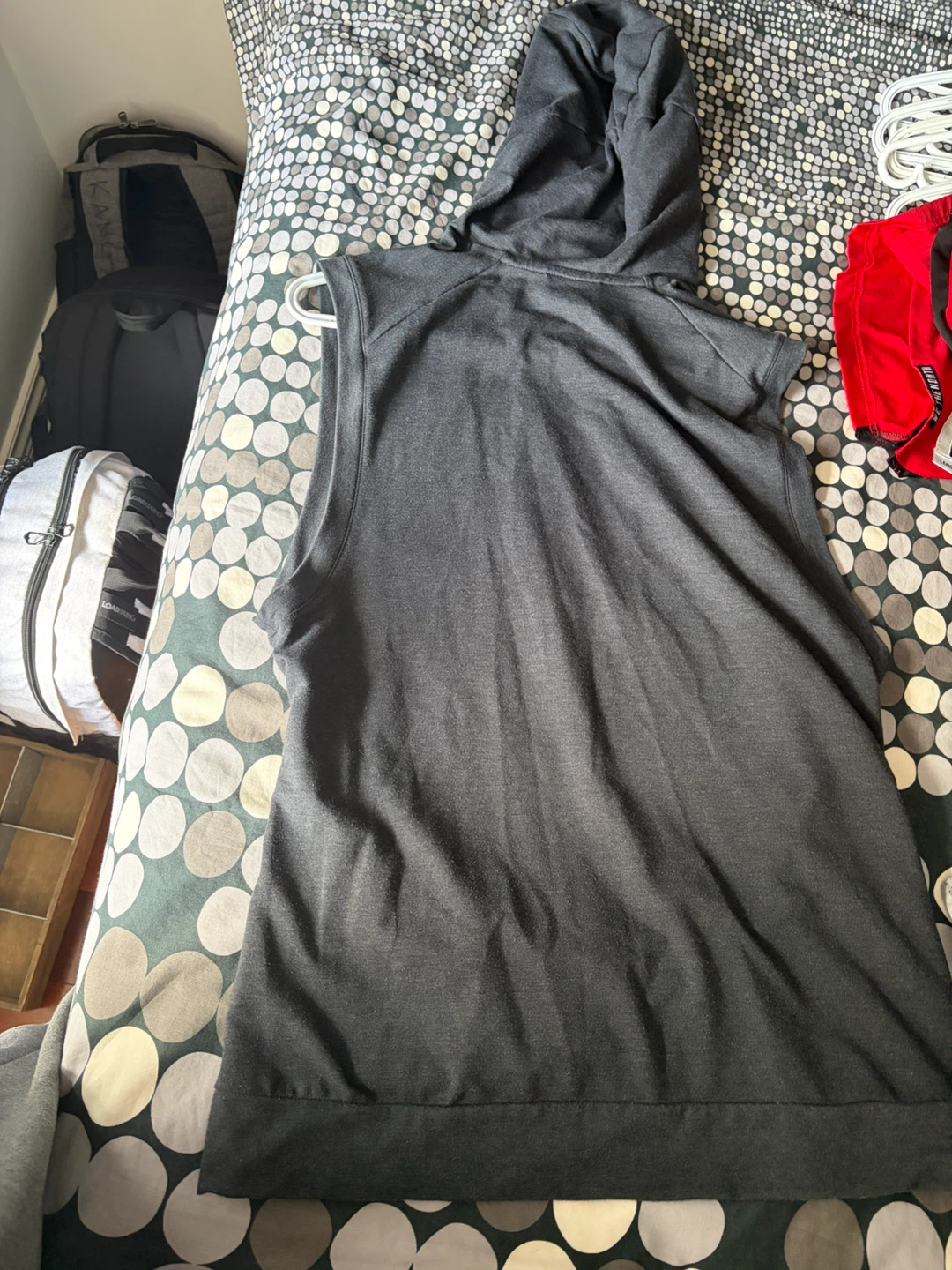Nike Sleeveless Hoodie - photo 2