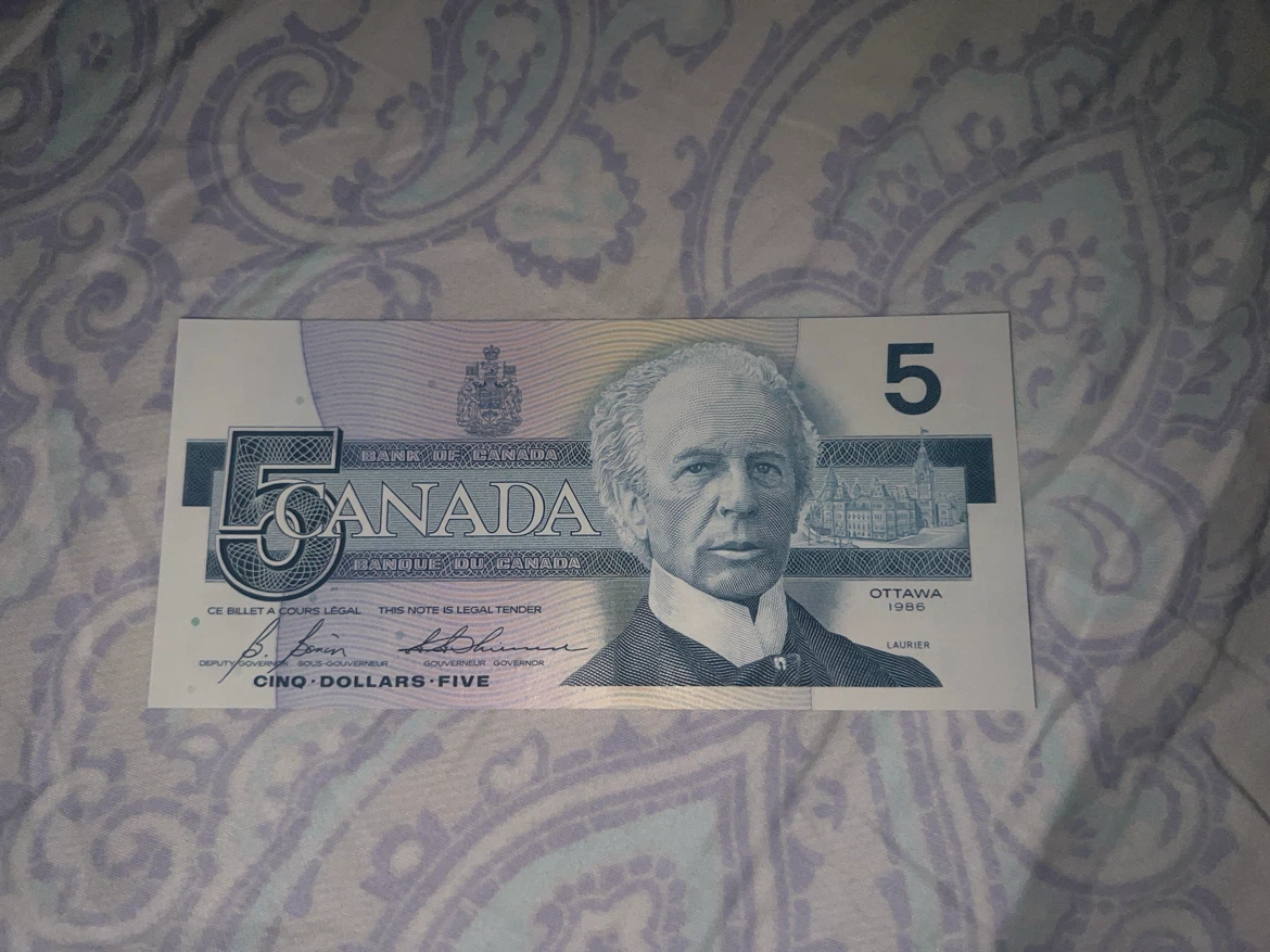Canada Ten & Five Dollar Bills - photo 2