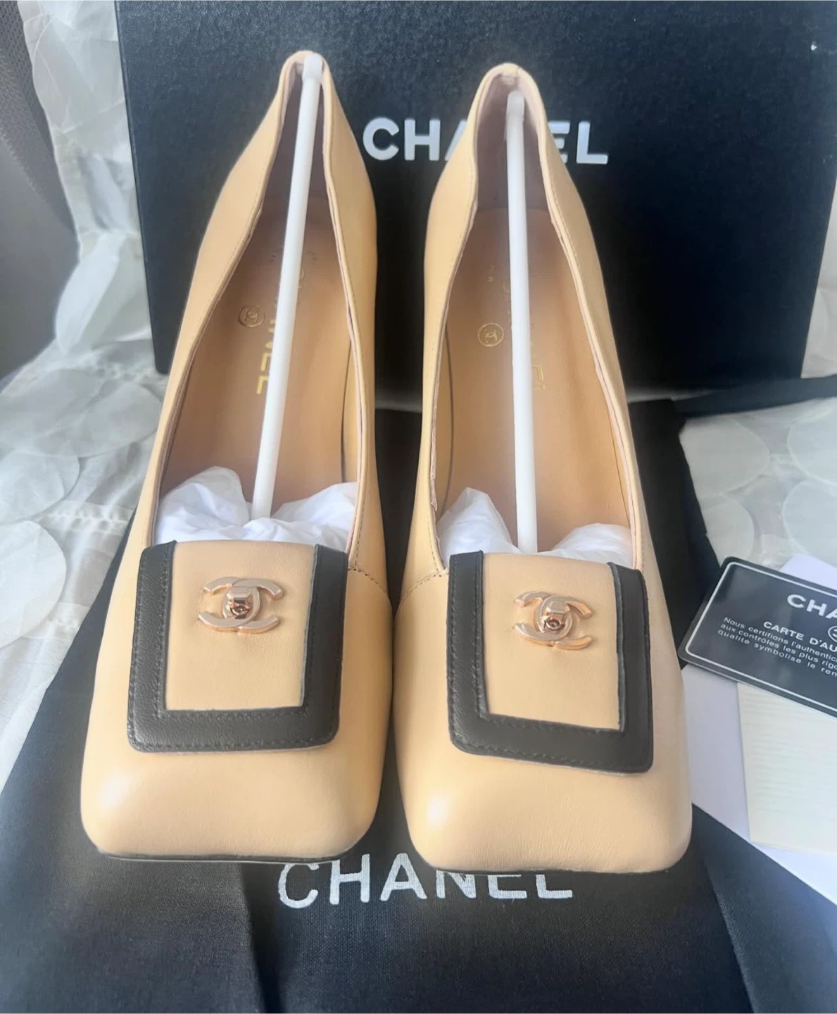 Chanel pump