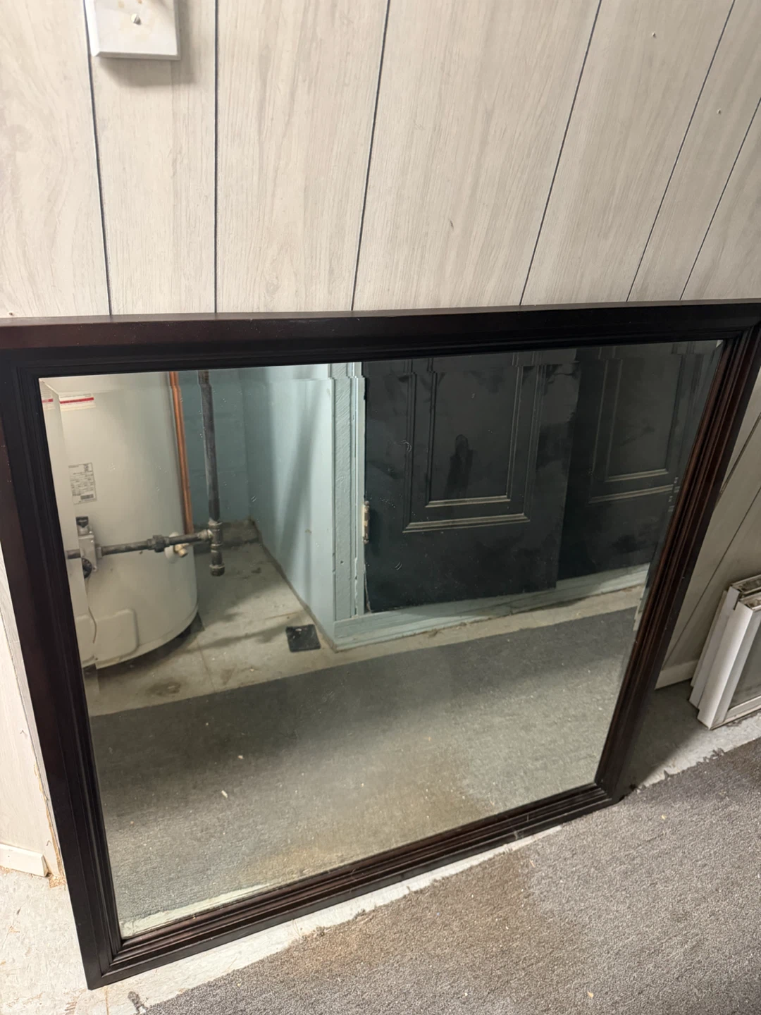 Framed Wall Mirror 40x40