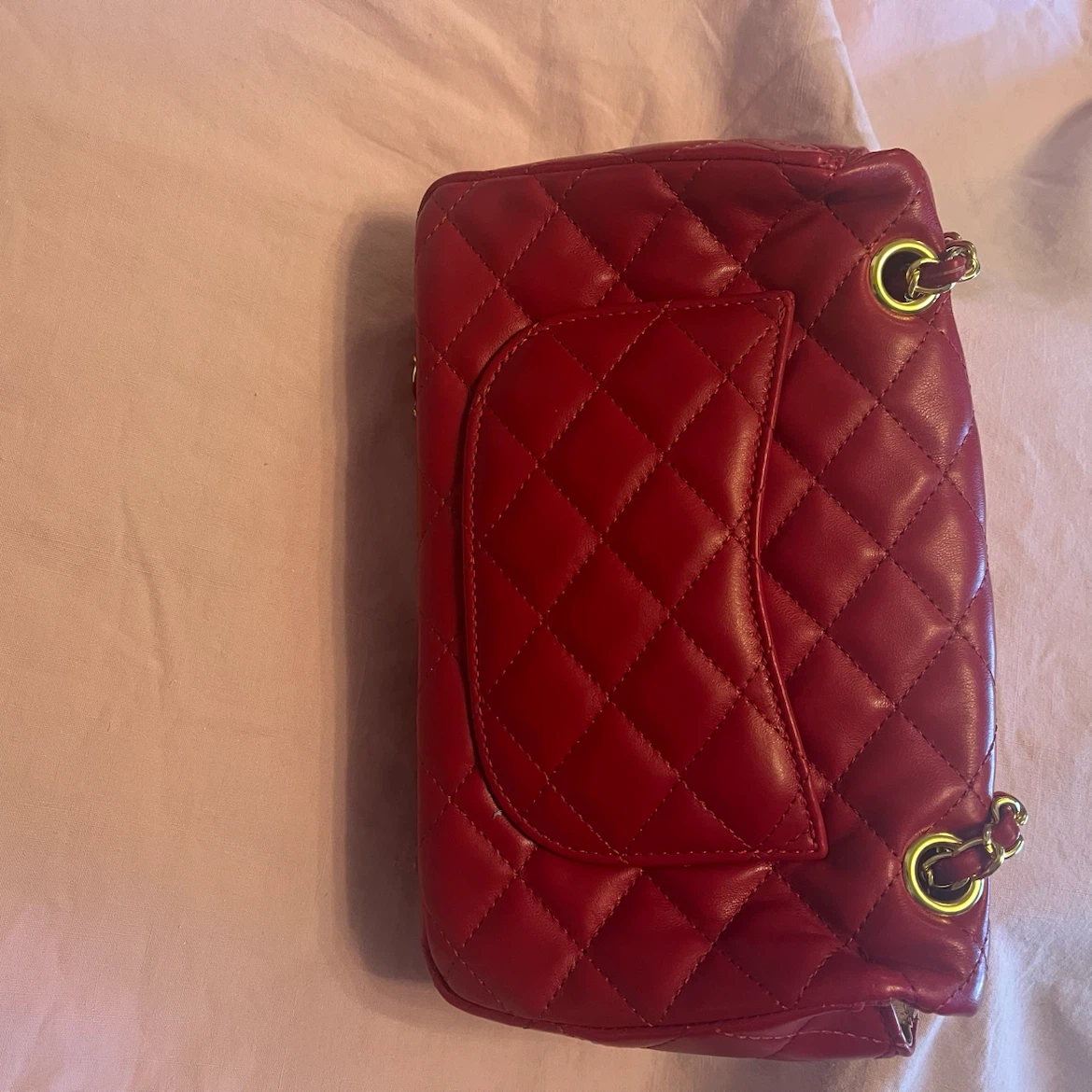 Red Quilted Flap Handbag with Gold Chain - photo 4