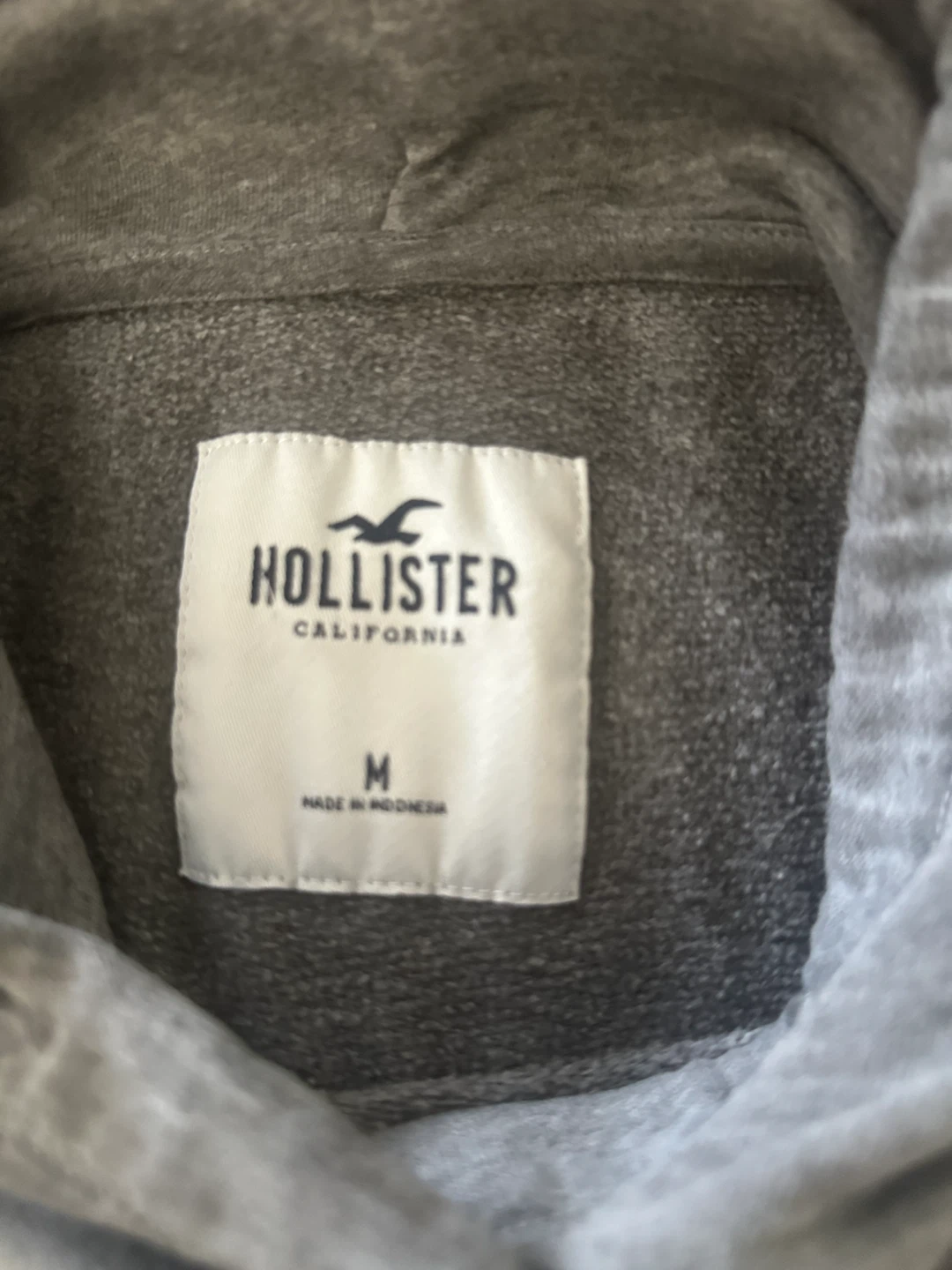 Hollister Grey Hoodie - Size M - photo 3