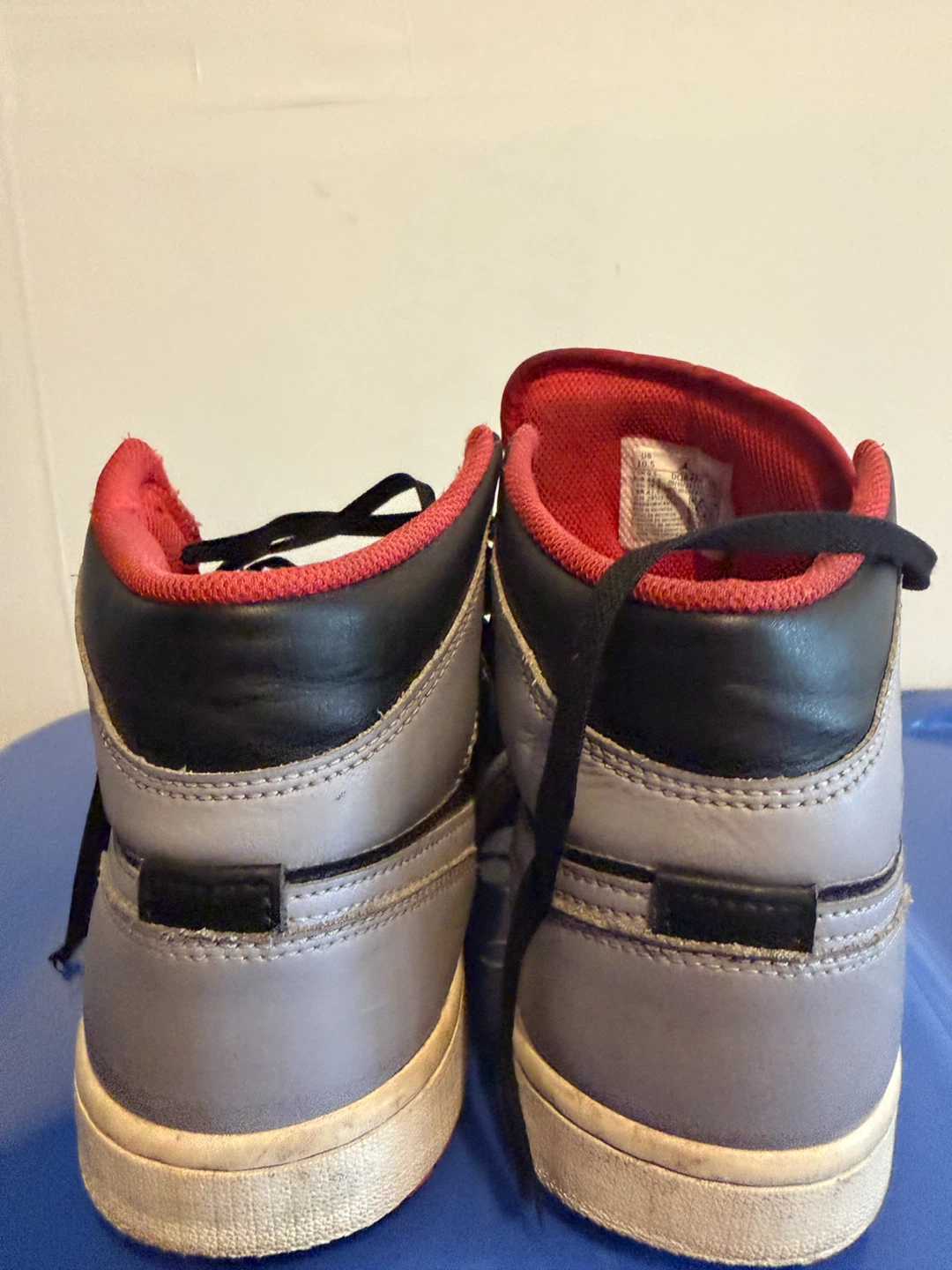 Air Jordan 1 Mid Sneakers - photo 2