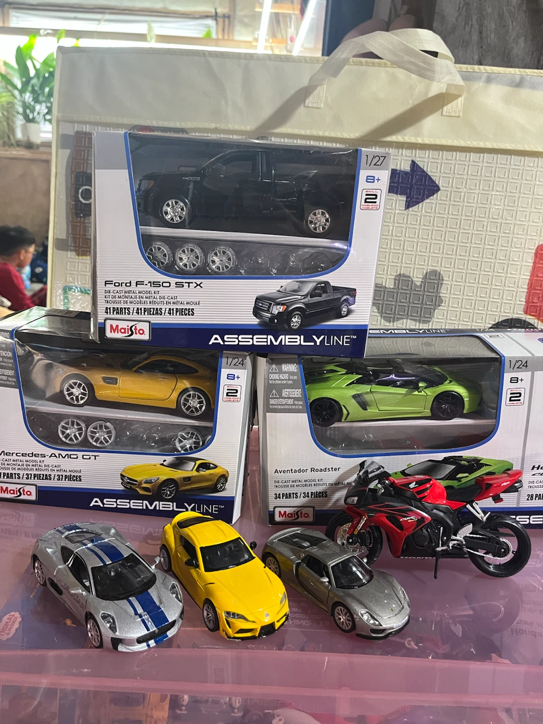 Maisto Assembly Line Die-Cast Model Cars & Motorcycle - photo 3