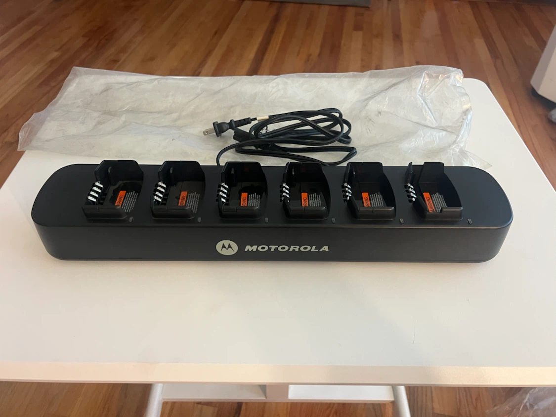 Motorola Multi-Unit Charger