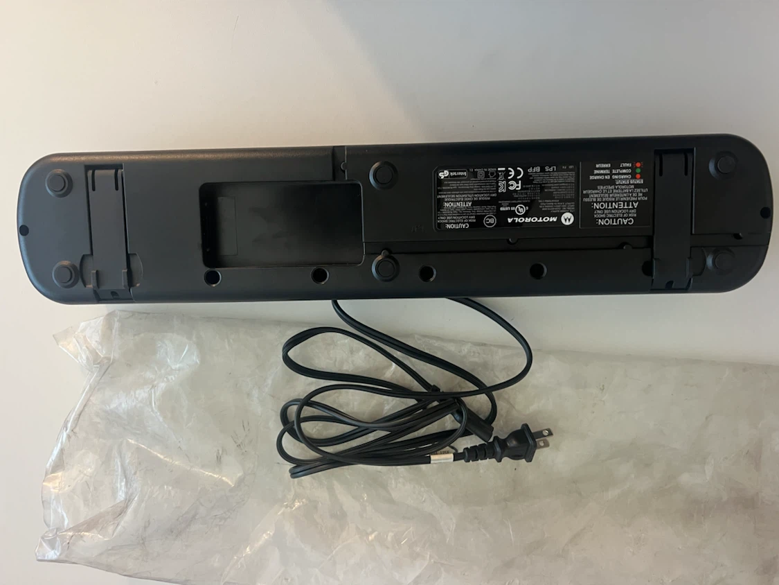 Motorola Multi-Unit Charger - photo 4