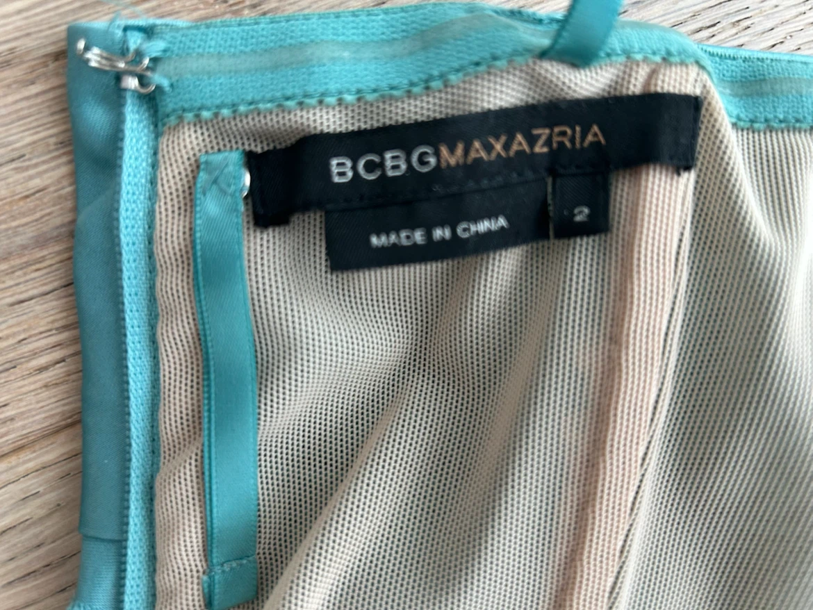 BCBGMAXAZRIA Teal Strapless Tiered Cocktail Dress Size 2 - photo 3
