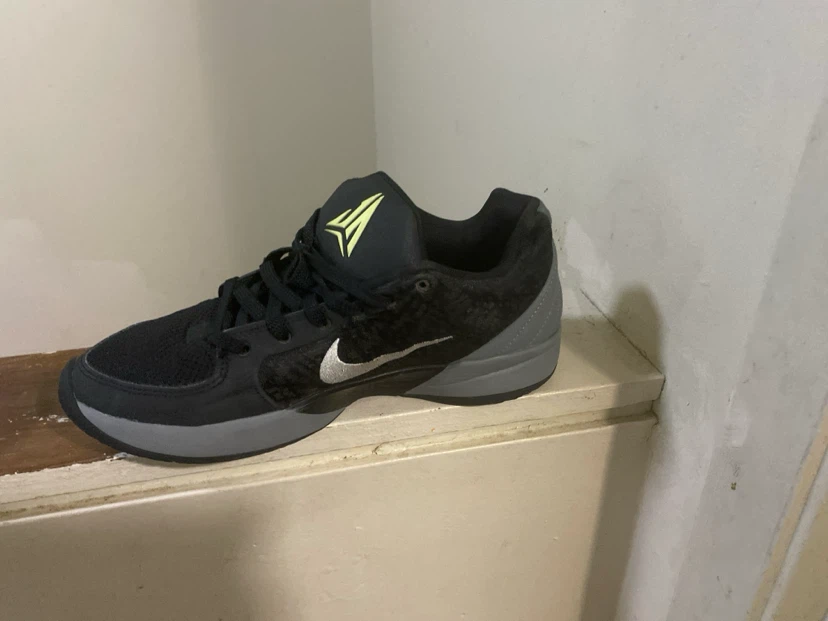 Black Nike ja morant 2 basketball shoes size 9 kids - photo 5