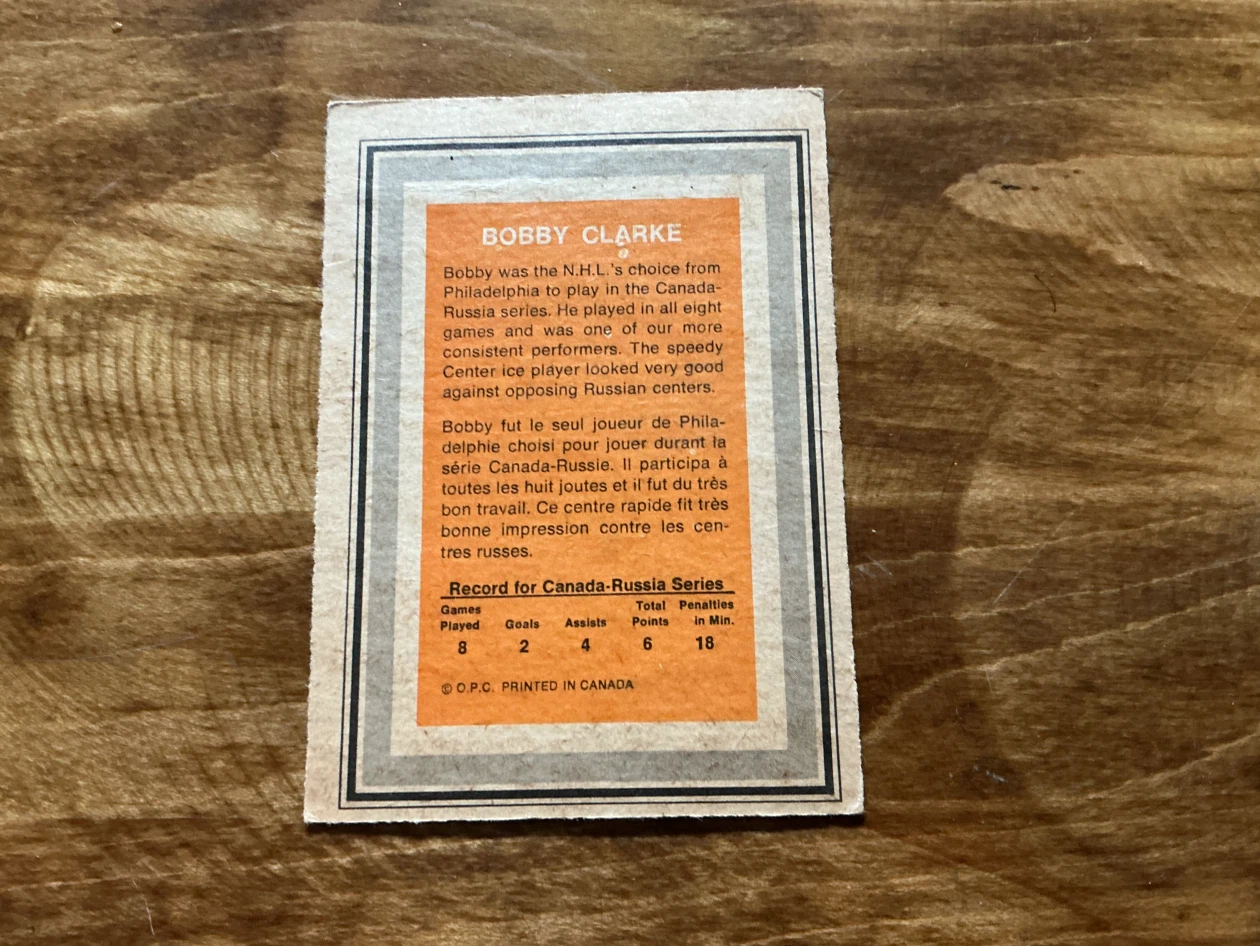 1972 O-PEE- CHEE Bobby Clarke Canada-Russia Series Hockey Card - photo 2