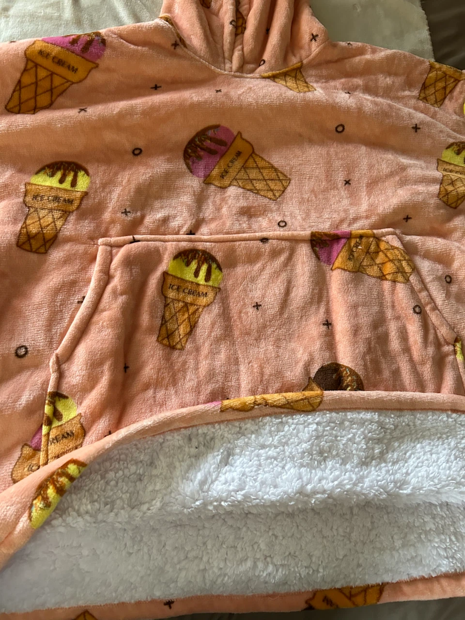 Pink Fleece Hooded Blanket with Ice Cream Print - photo 2