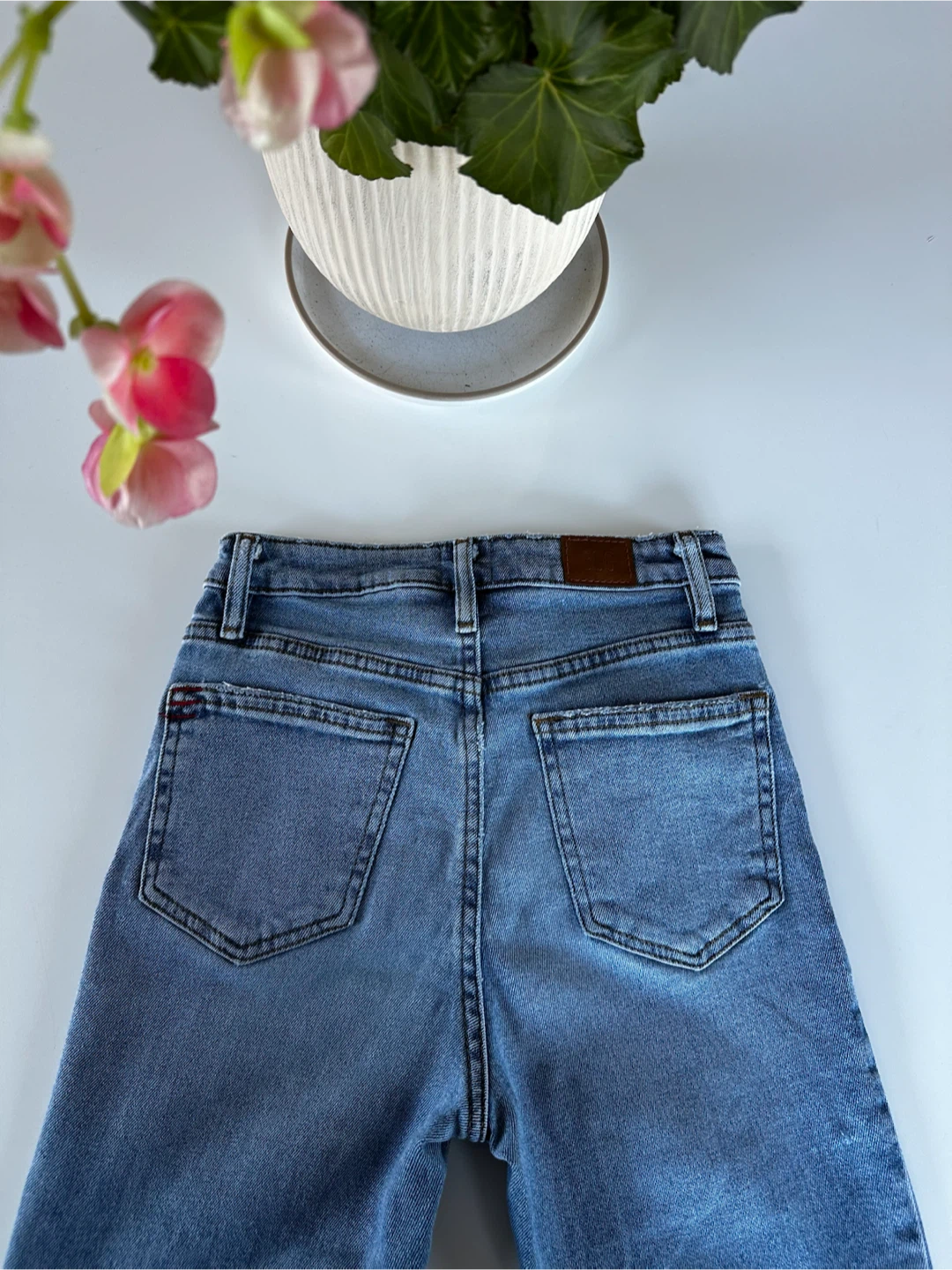 BDG Jeans - Size 25 - photo 4