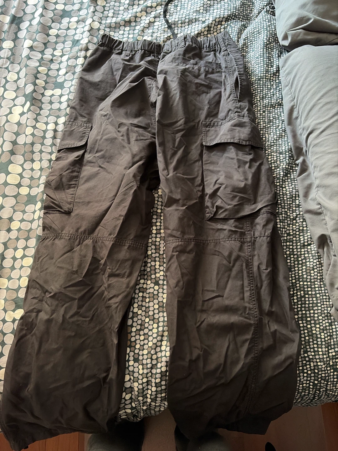 Uniqlo Unisex Cargo Pants - photo 2