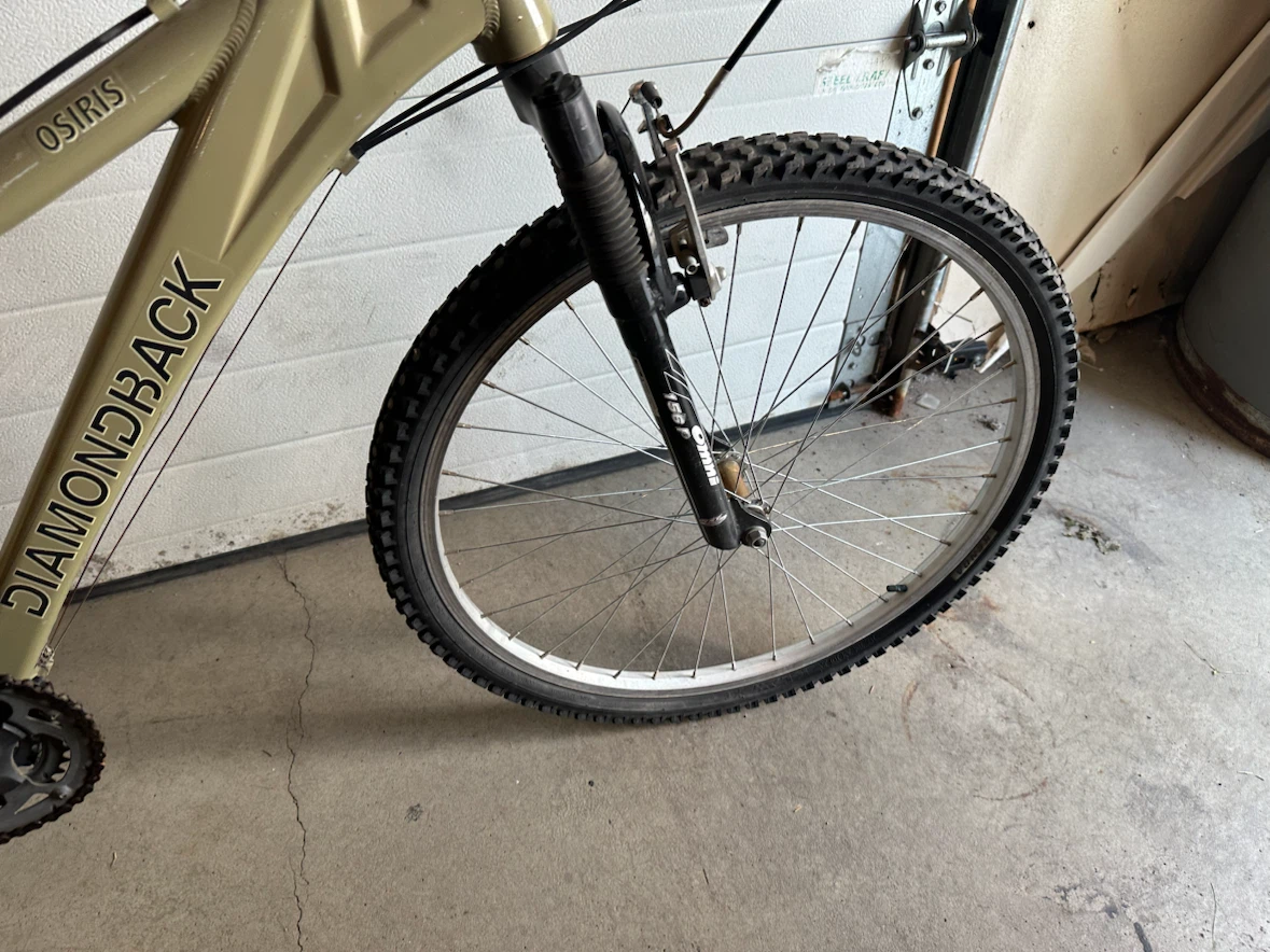 Diamondback Mountain Bike - photo 4