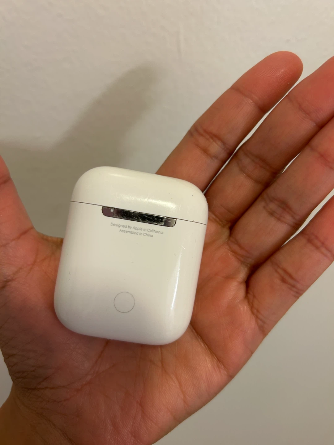 Apple AirPods (2nd generation) with Charging Case - photo 2