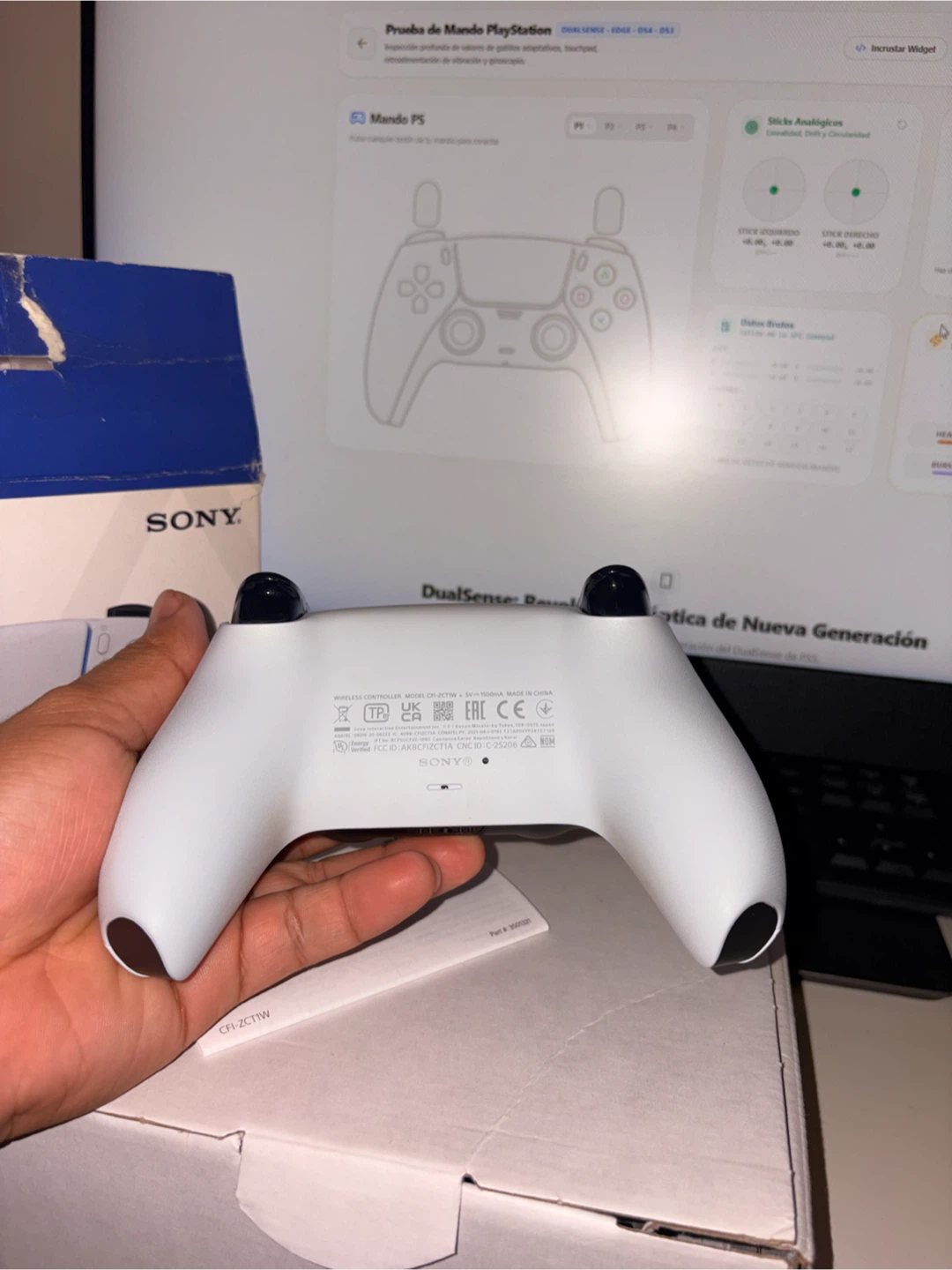 Sony PlayStation 5 DualSense Wireless Controller - photo 3