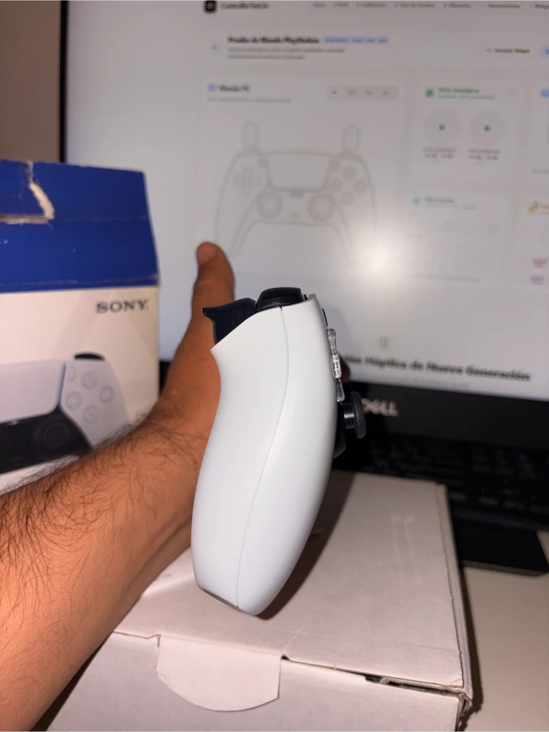 Sony PlayStation 5 DualSense Wireless Controller - photo 4