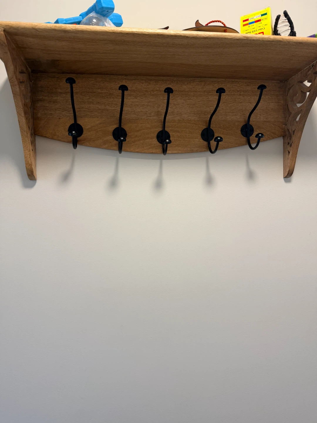 Wooden Wall Shelf with 5 Coat Hooks