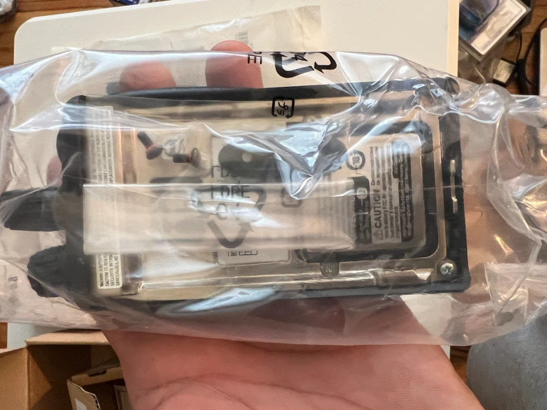 MOTOROLA TWO WAY RADIO VX-451-G7-5 - photo 2