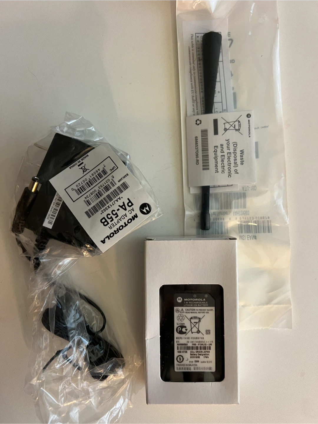 MOTOROLA TWO WAY RADIO VX-451-G7-5 - photo 4