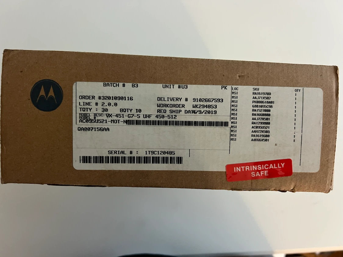 MOTOROLA TWO WAY RADIO VX-451-G7-5 - photo 5