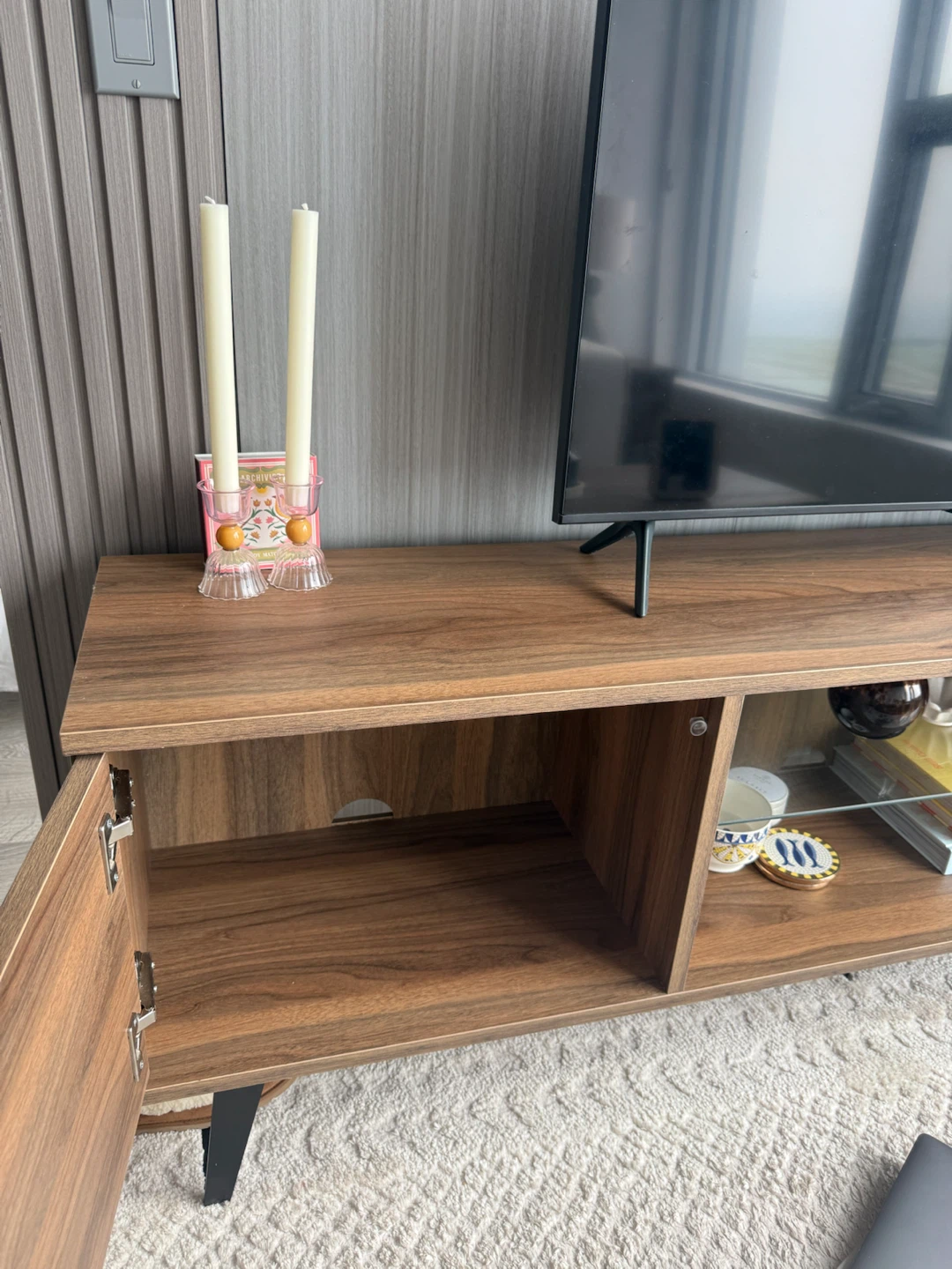 Modern Tv Stand - photo 2