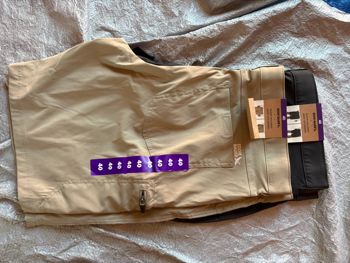 Eddie Bauer Rainier Tech Shorts - Size 40