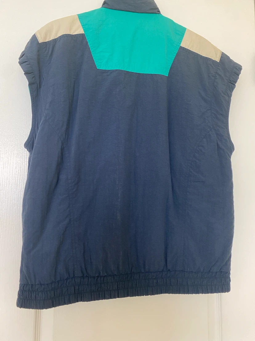 Colourful Sleeveless Vest - photo 3