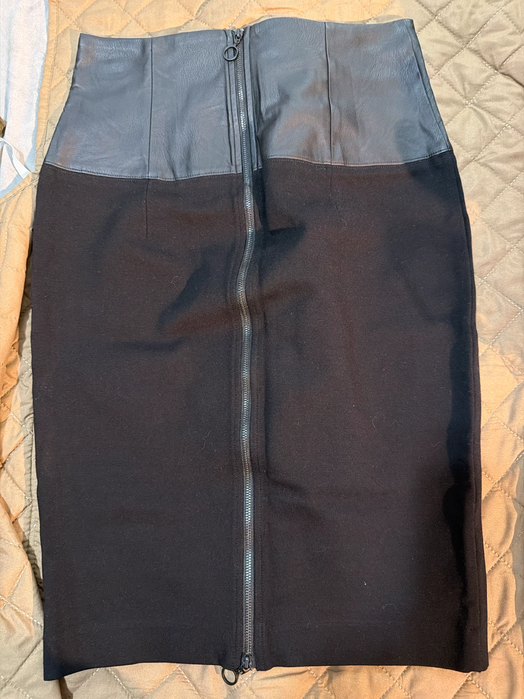 Kenneth Cole Black Faux Leather Pencil Skirt Size 6 - photo 2