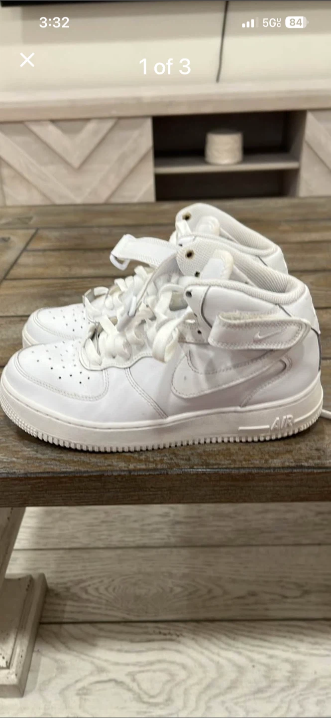 Nike Air Force 1 Mid White Sneakers