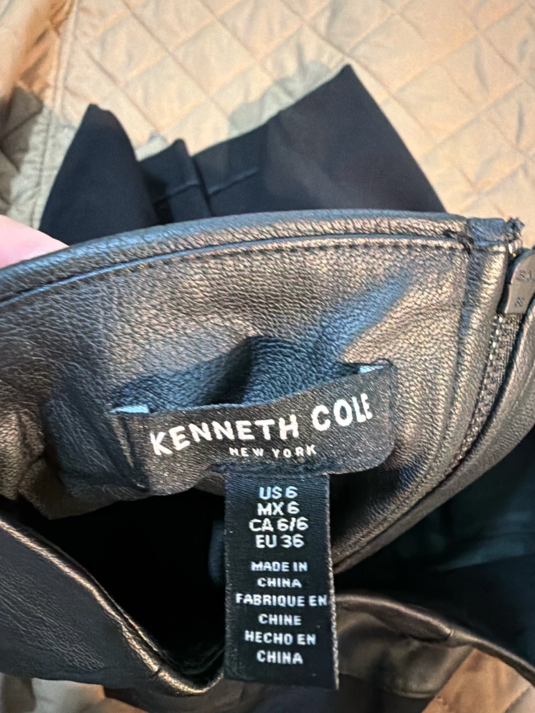 Kenneth Cole Black Faux Leather Pencil Skirt Size 6 - photo 3
