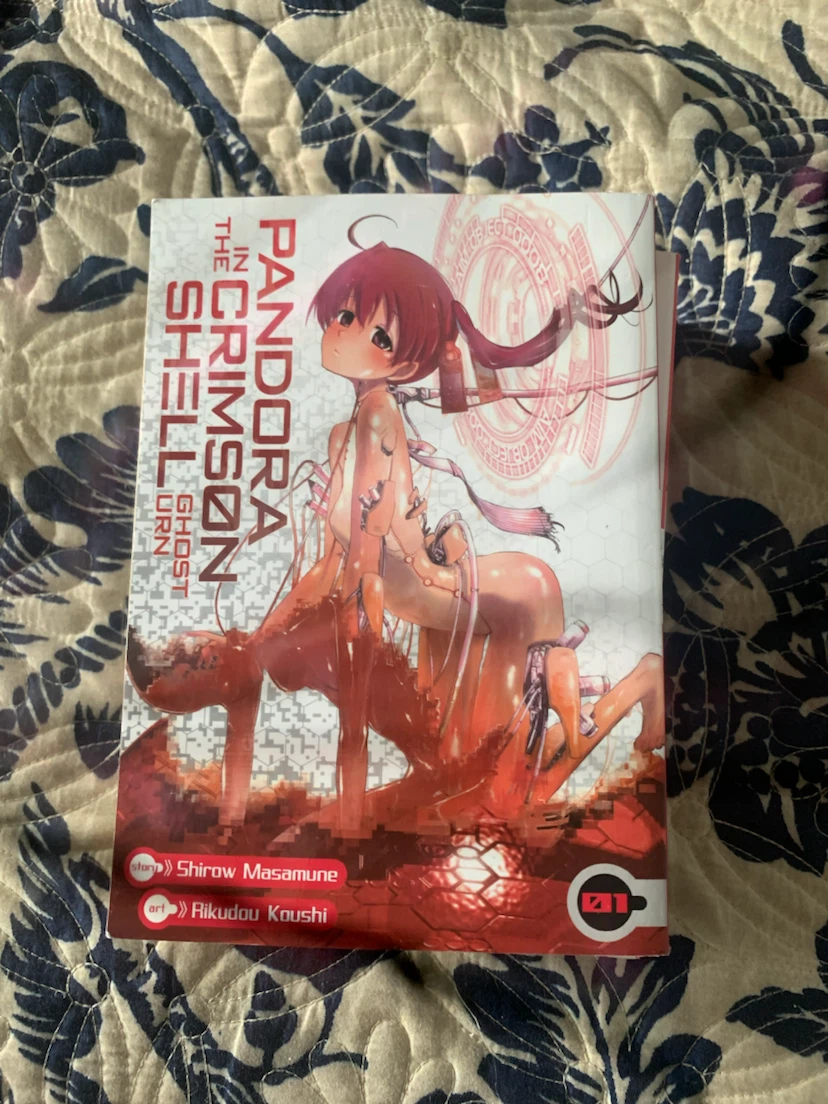 Pandora In the crimson shell urn manga ( vol 1-5 )