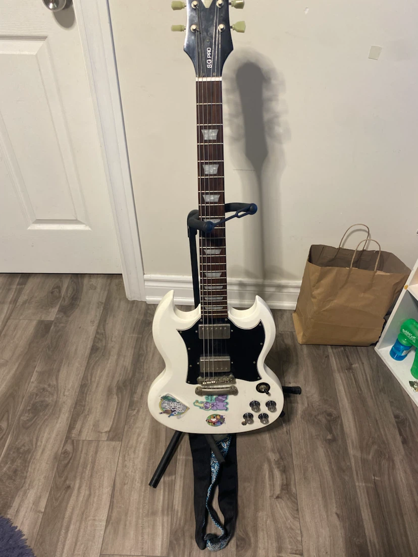 Epiphone SG PRO Electric Guitar - White - photo 2