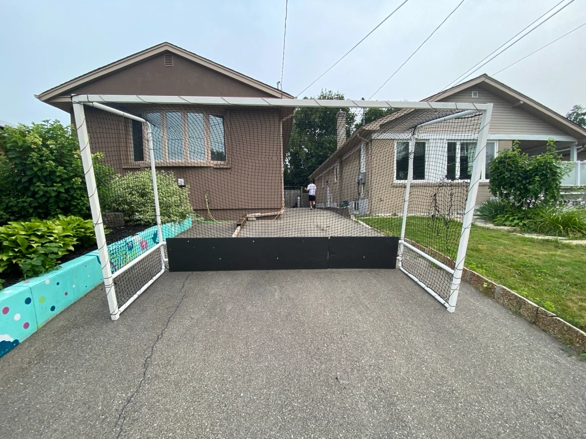 Metal 12 x 7 soccer net(price negotiable)