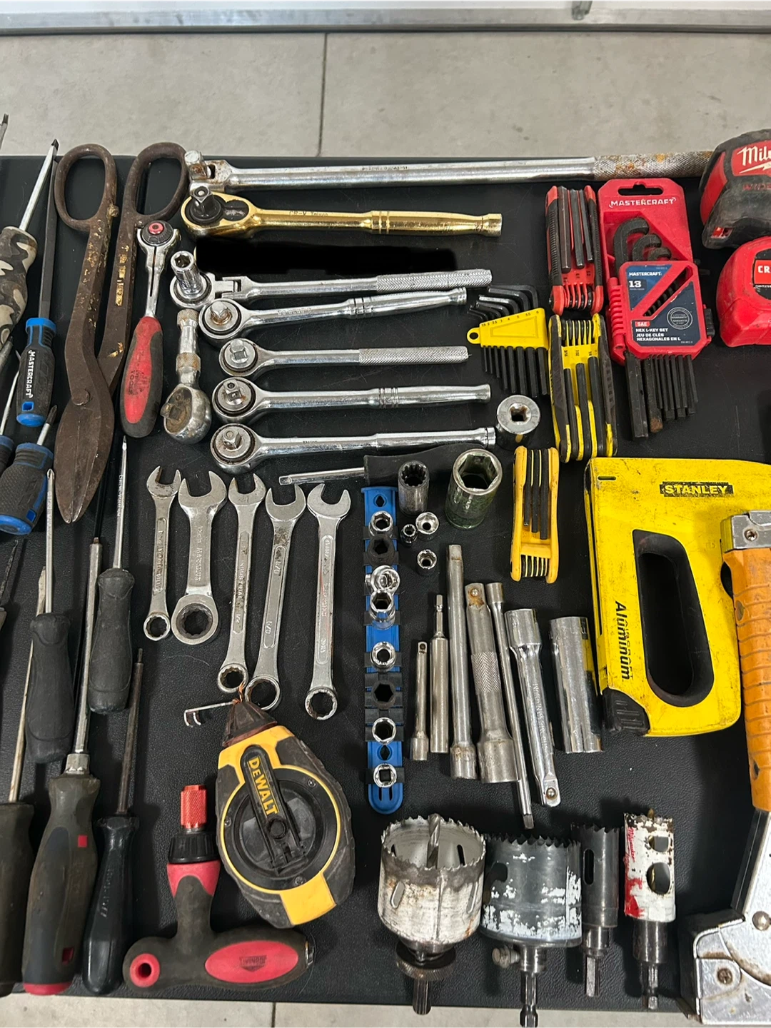 Large Assorted Hand Tool Lot - Milwaukee, DeWalt, Stanley, Husky - photo 4