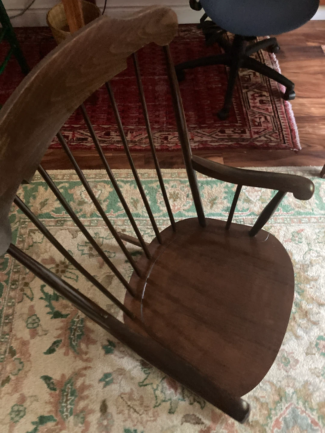 Wooden rocking chair - photo 3